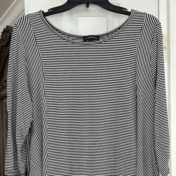 Lane Bryant Tops - Lane Bryant Striped Black and White Women's Top Sz 18/20